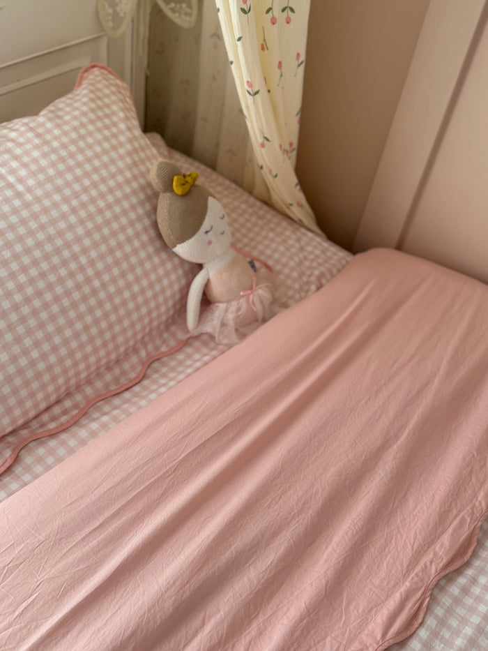 Matching Single Quilt Cover & Waterproof Pillowcase Set - Pink Gingham
