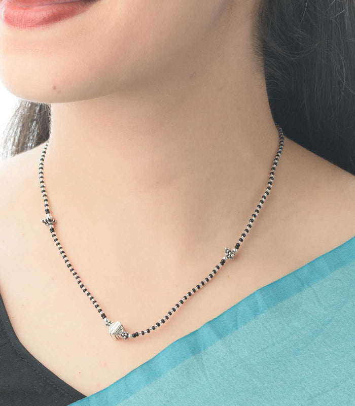 Antique Beauty Mangalsutra (Silver)