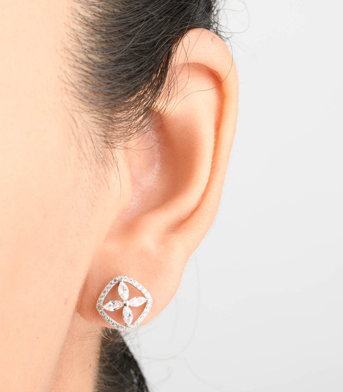 Bloom in Square Tops (Silver)