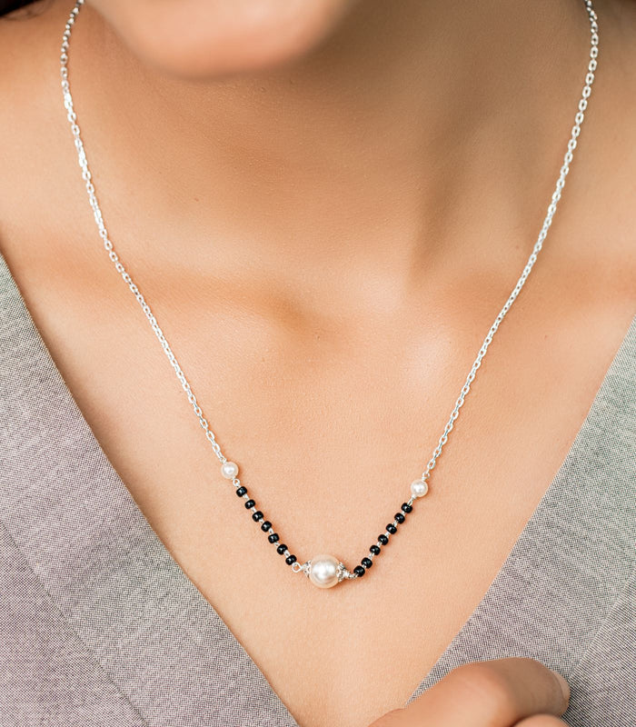 Centered Pearl Mangalsutra (Silver)