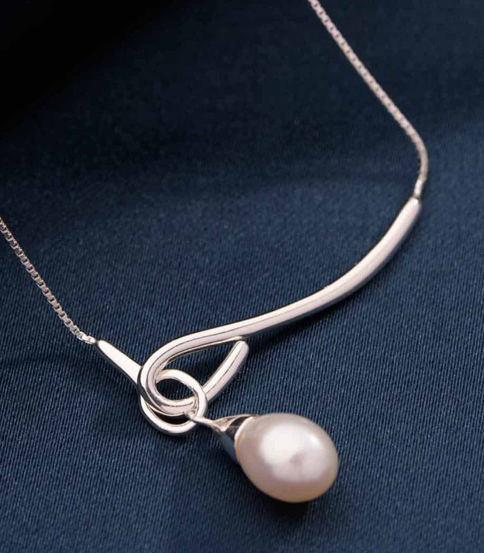 Classic Pearl Necklace (Silver)