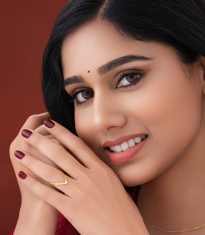 Classic Vanki Gold Finger Ring