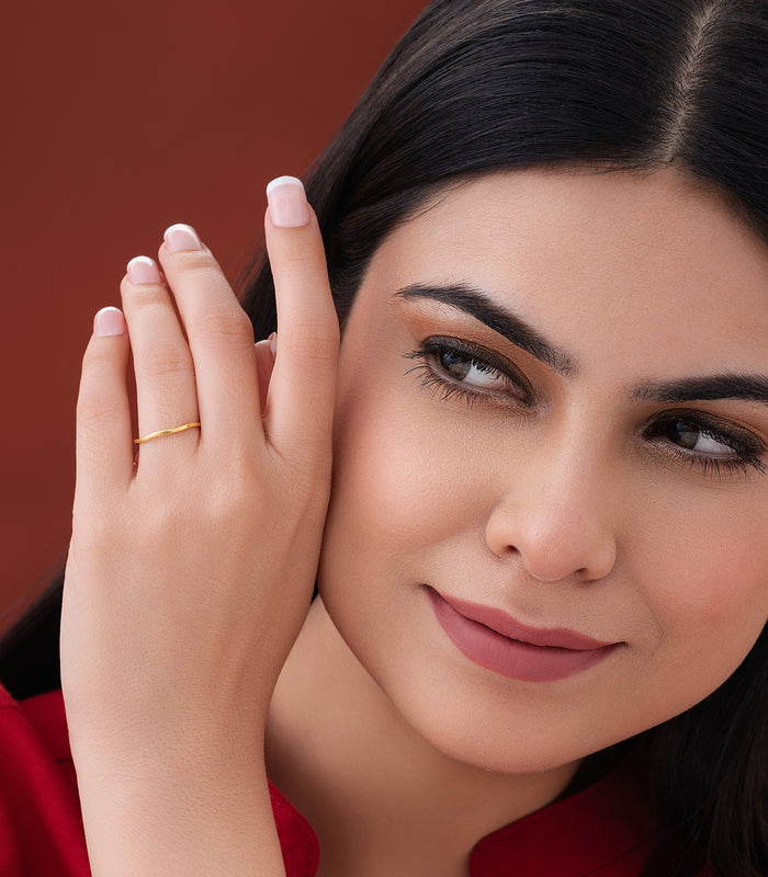 Classic Wavy Gold Finger Ring