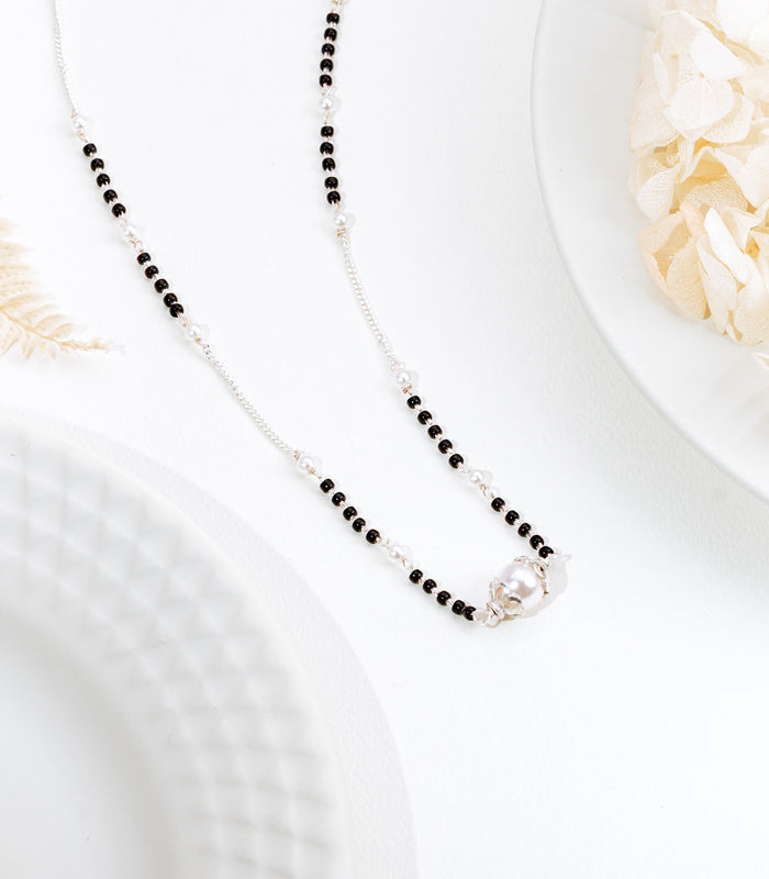 Elegant Pearl Mangalsutra (Silver)