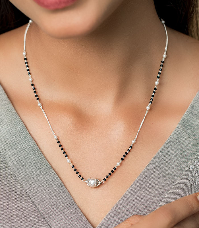 Elegant Pearl Mangalsutra (Silver)