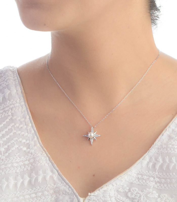 Elegant Star With Pearl Necklace (Silver)