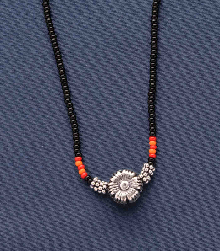 Floral Antique Mangalsutra (Silver)