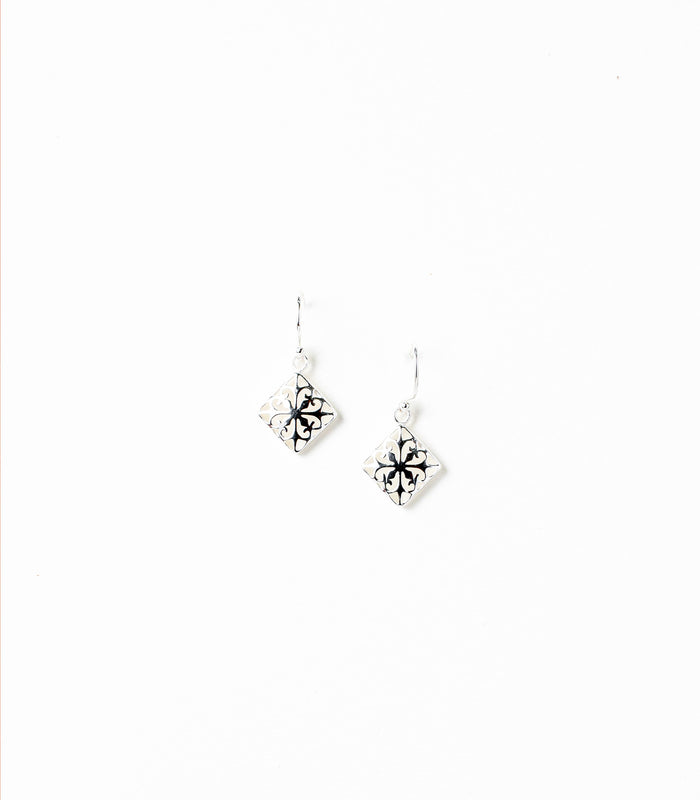 Floral Diamond Shaped Earrings (Silver)