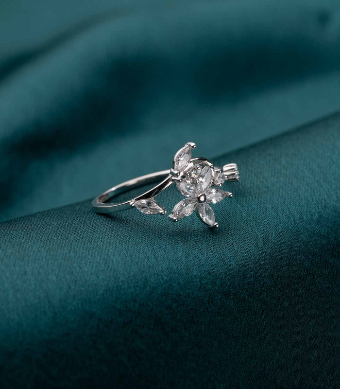 Floral Luxe Adjustable Finger Ring (Silver)