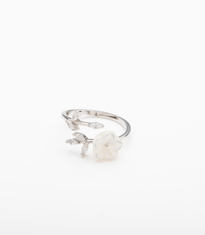 Floral Luxe Adjustable Finger Ring (Silver)