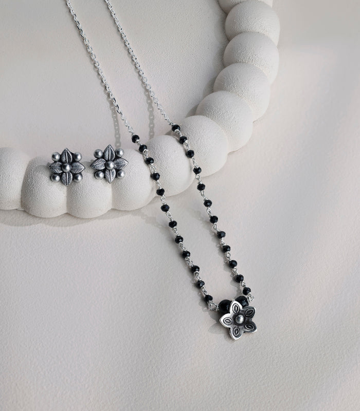 Floral Motif Antique Mangalsutra Set (Silver)