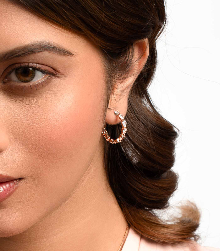 Garland Of Stones Gold Color Earrings (Silver)