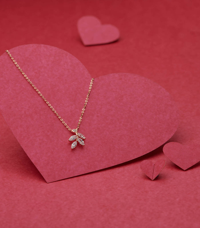 Gold Coloured Dangling Leaves Necklace (Silver)