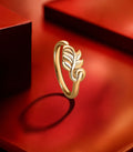 Leaf Motif Gold Finger Ring