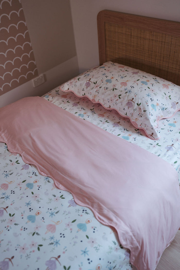 Matching King Single Quilt Cover & Waterproof Pillowcase Set - Alaska
