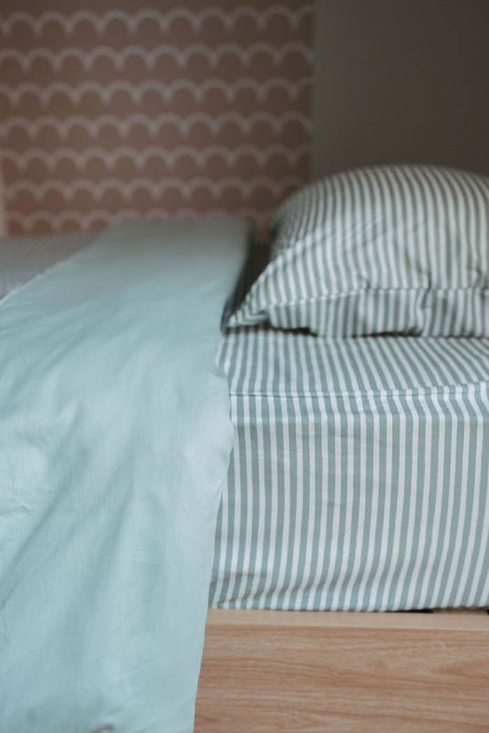 Matching Single Quilt Cover & Waterproof Pillowcase Set - Arthur