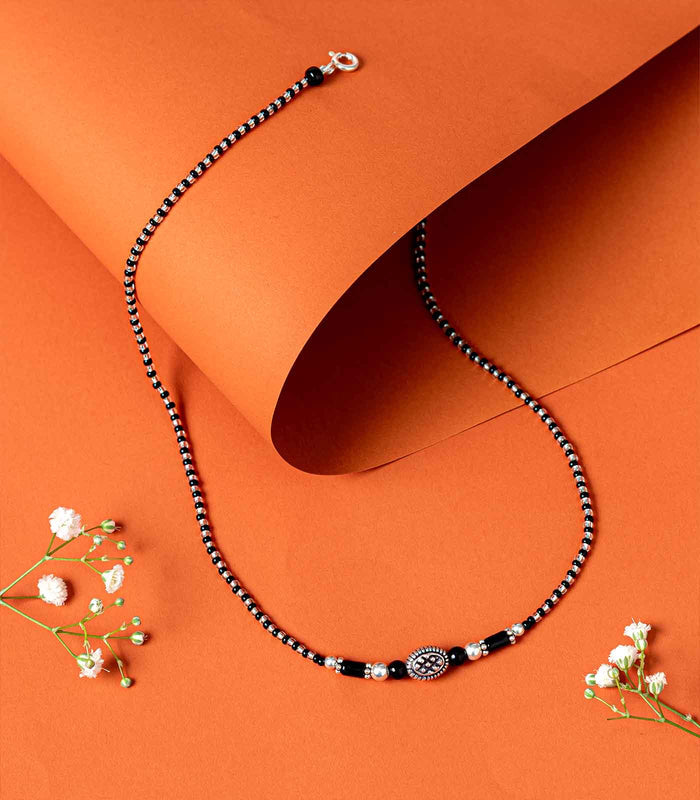 Oval Orb Antique Mangalsutra (Silver)