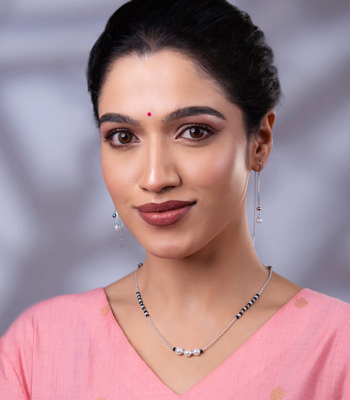 Pearl Elegance Mangalsutra Set (Silver)