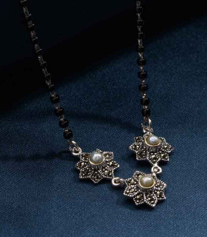 Pearl Flora Mangalsutra (Silver)