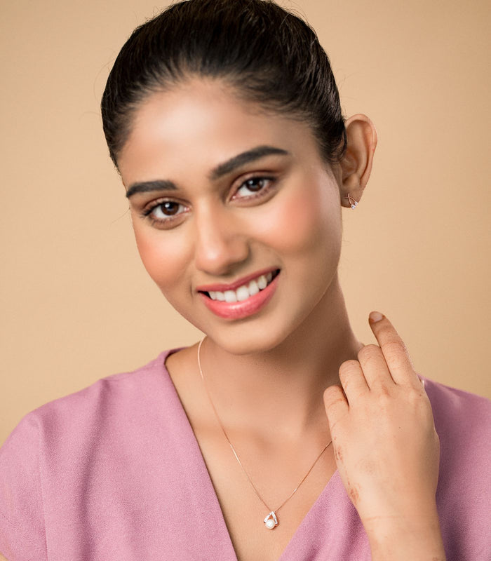 Pretty Pearl Necklace (Silver)