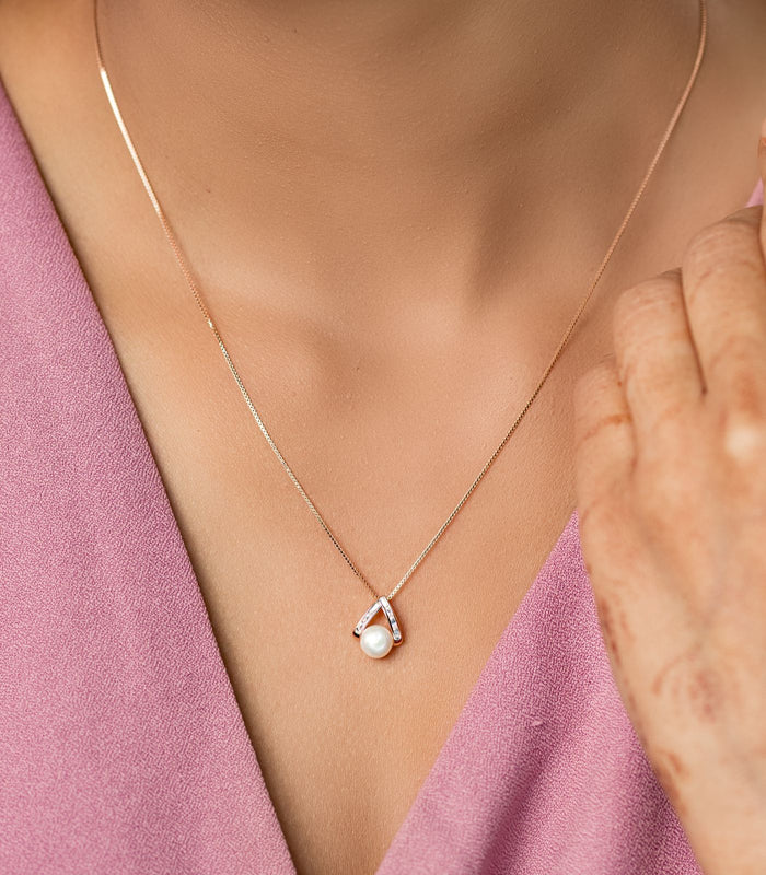Pretty Pearl Necklace (Silver)