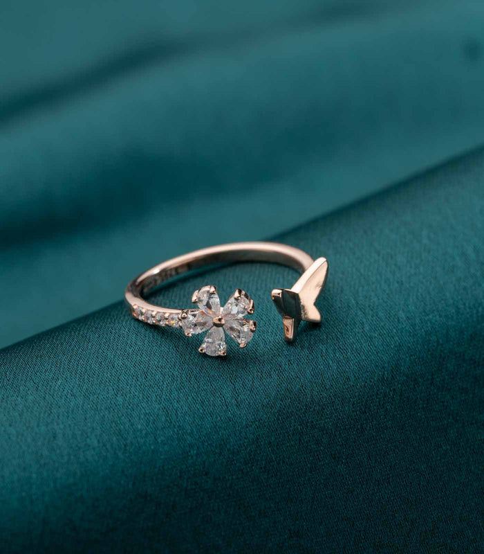 Rosy Flower Adjustable Finger Ring (Silver)