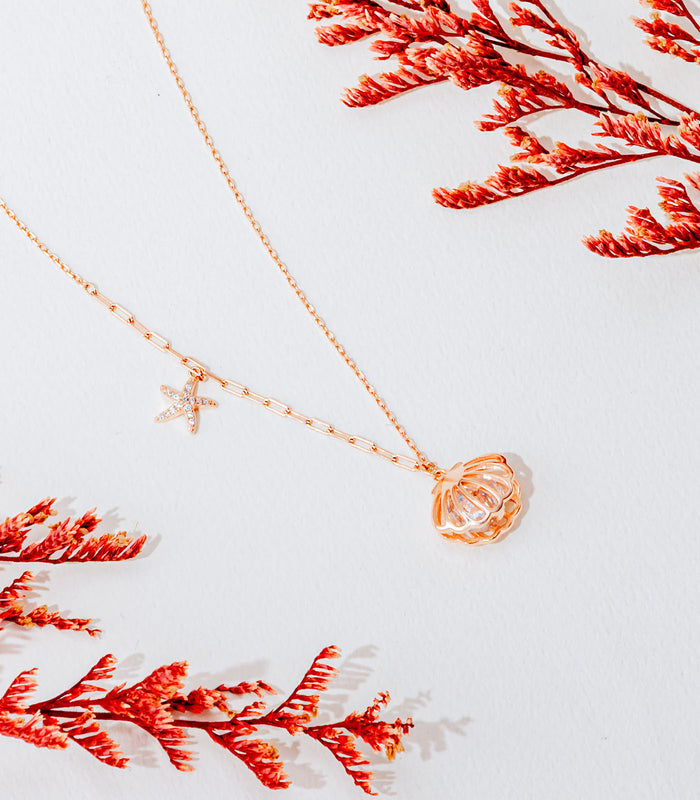 Seashell Shaped Necklace (Silver)