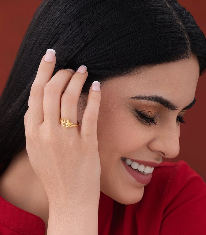 Shining Petal Gold Finger Ring