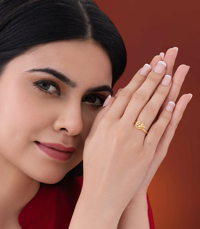 Shining Petal Gold Finger Ring