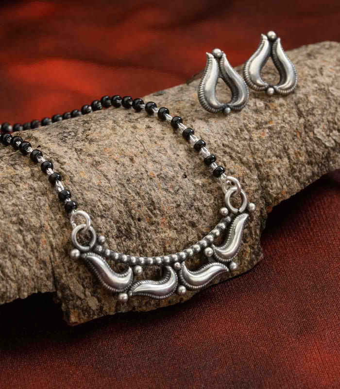 Swirl Motif Antique Mangalsutra Set (Silver)