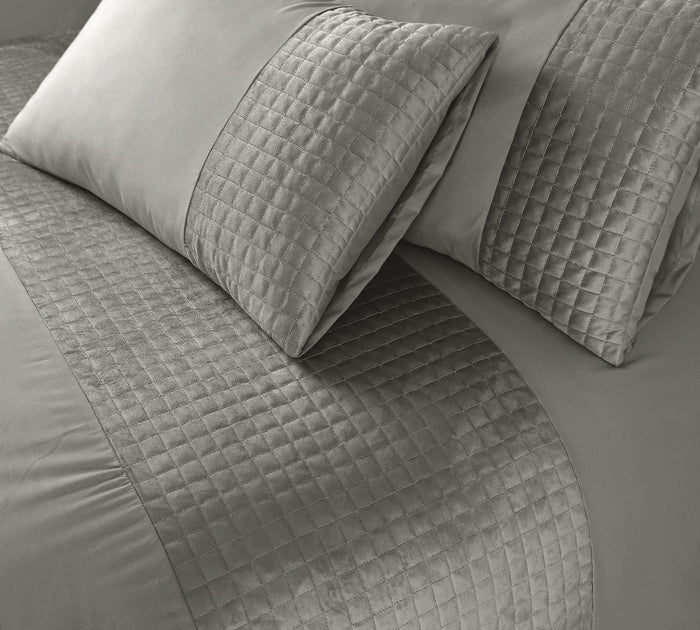 Velvet Band Quilt Cover Set Soft Microfiber with Quilted Square - 3Pcs