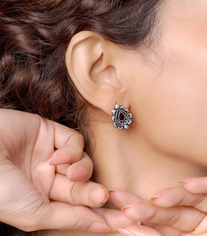 Violet Stone Shiny Drop Oxidized Tops (Silver)