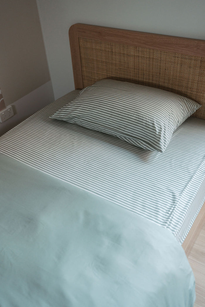 Waterproof Single Fitted Sheet - Arthur